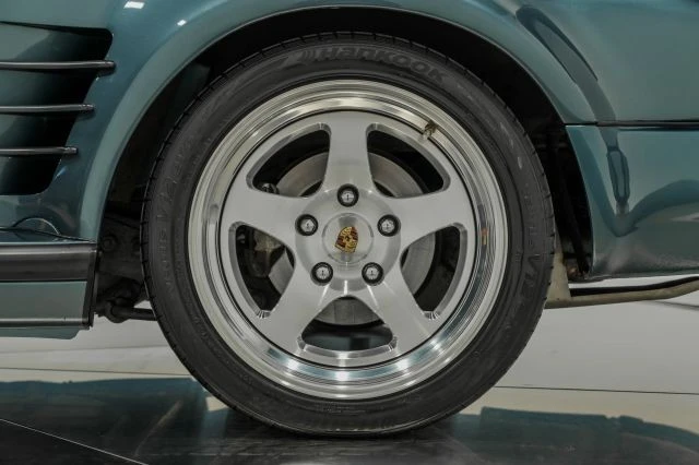 1987 Porsche 911 Carrera 3.2 - Image 24 of 31