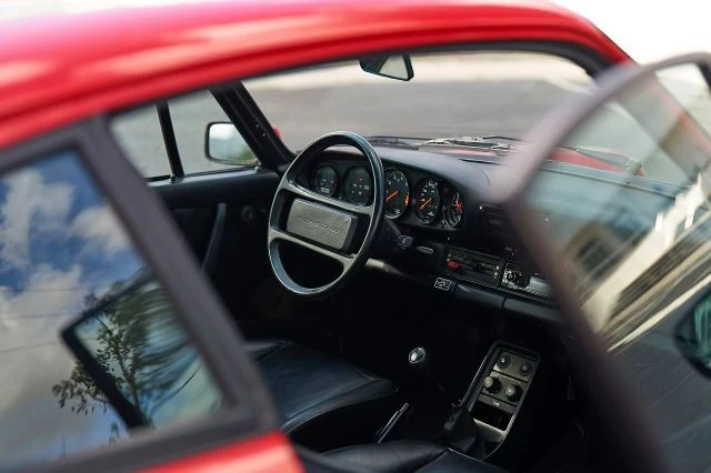 1987 Porsche 911 Carrera 3.2 - Image 15 of 20