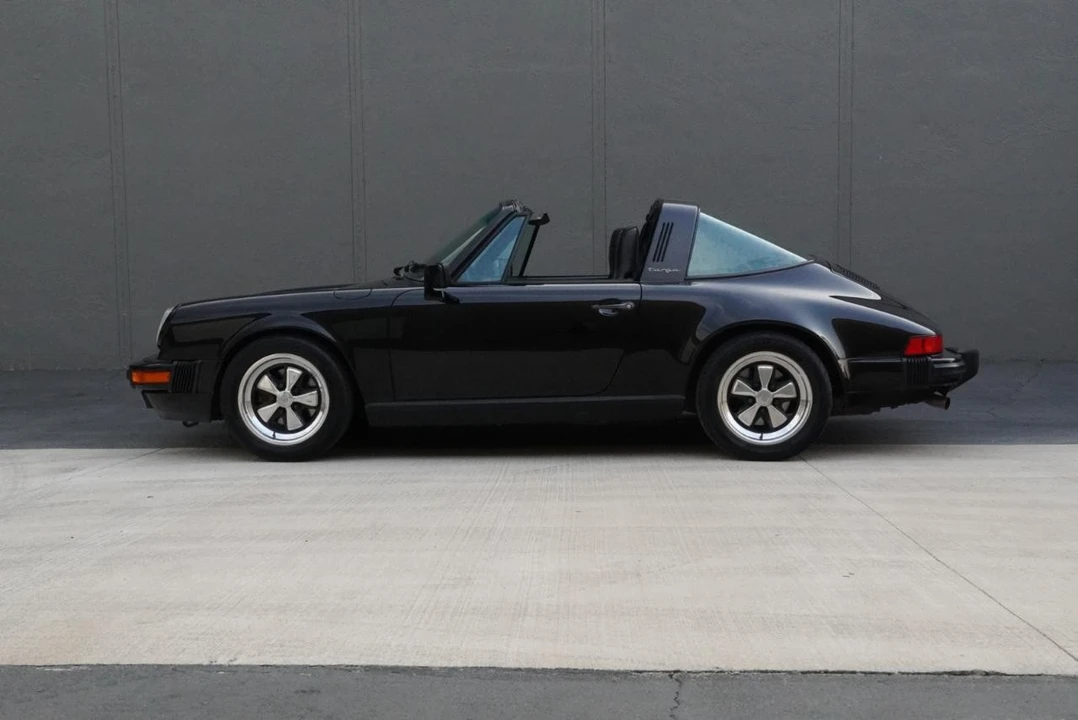 1987 Porsche 911 Carrera 3.2 - Image 2 of 31