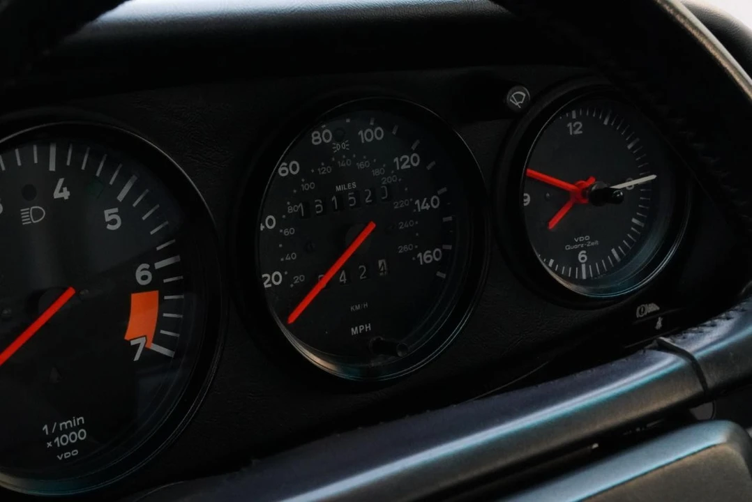 1987 Porsche 911 Carrera 3.2 - Image 18 of 31
