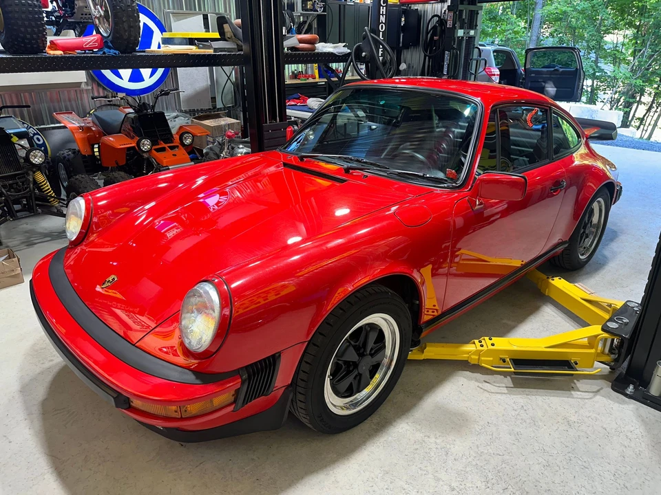 1987 Porsche 911 Carrera 3.2 - Image 25 of 26