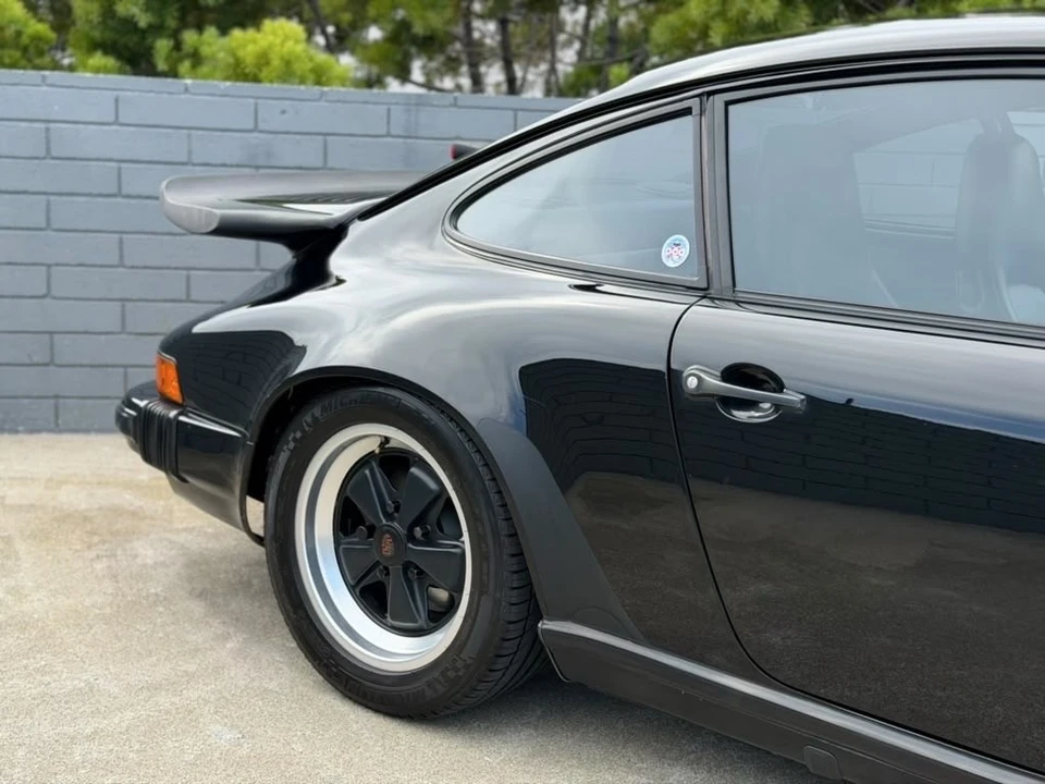 1987 Porsche 911 Carrera 3.2 - Image 2 of 24