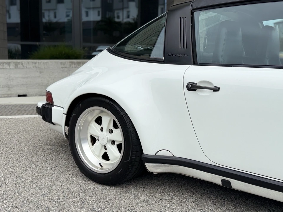 1987 Porsche 911 Carrera 3.2 - Image 3 of 19