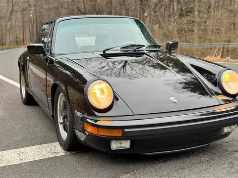 1987 Porsche 911 Carrera Cabriolet