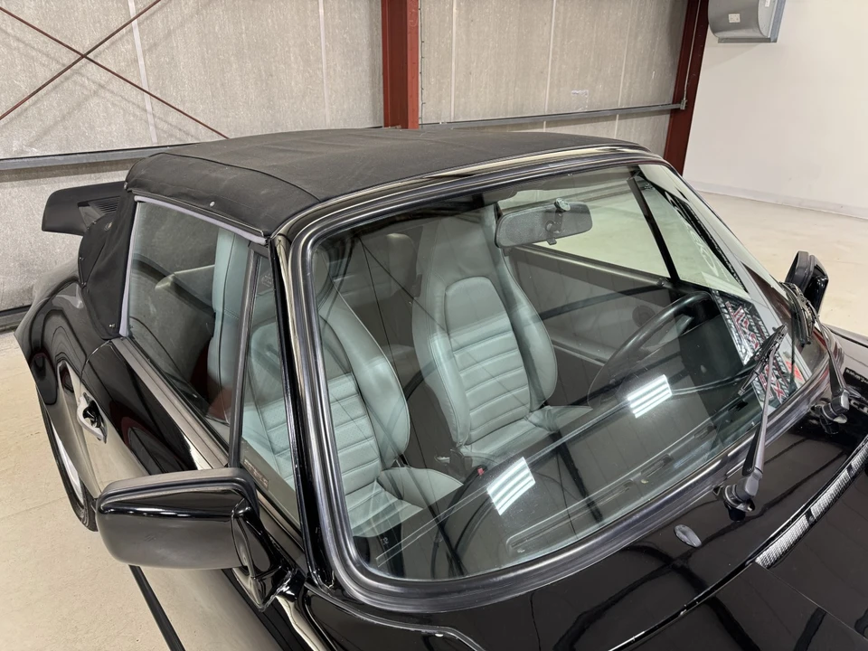 1987 Porsche 911 Carrera 3.2 - Image 26 of 31