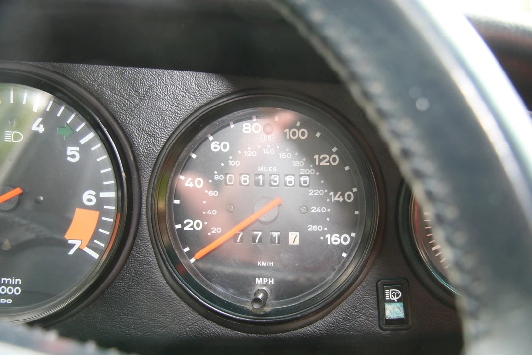 1987 Porsche 911 Carrera 3.2 - Image 4 of 6