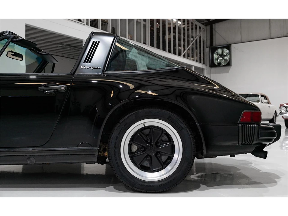 1987 Porsche 911 Carrera 3.2 - Image 13 of 31