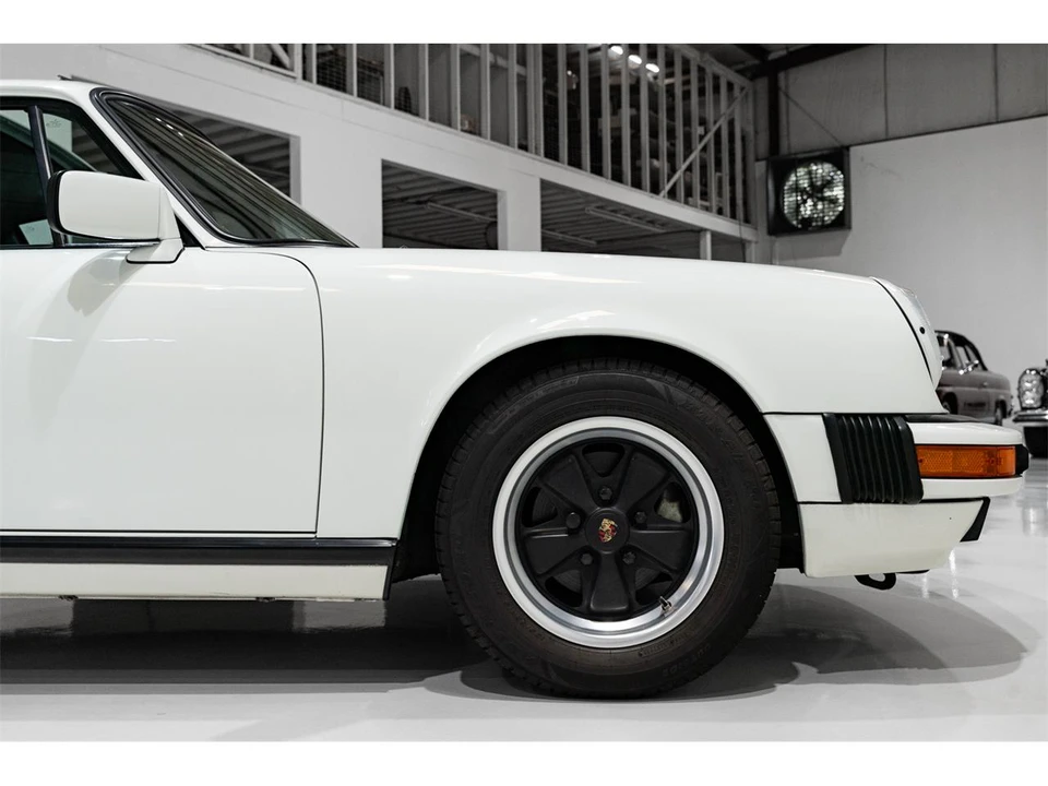 1987 Porsche 911 Carrera 3.2 - Image 16 of 31