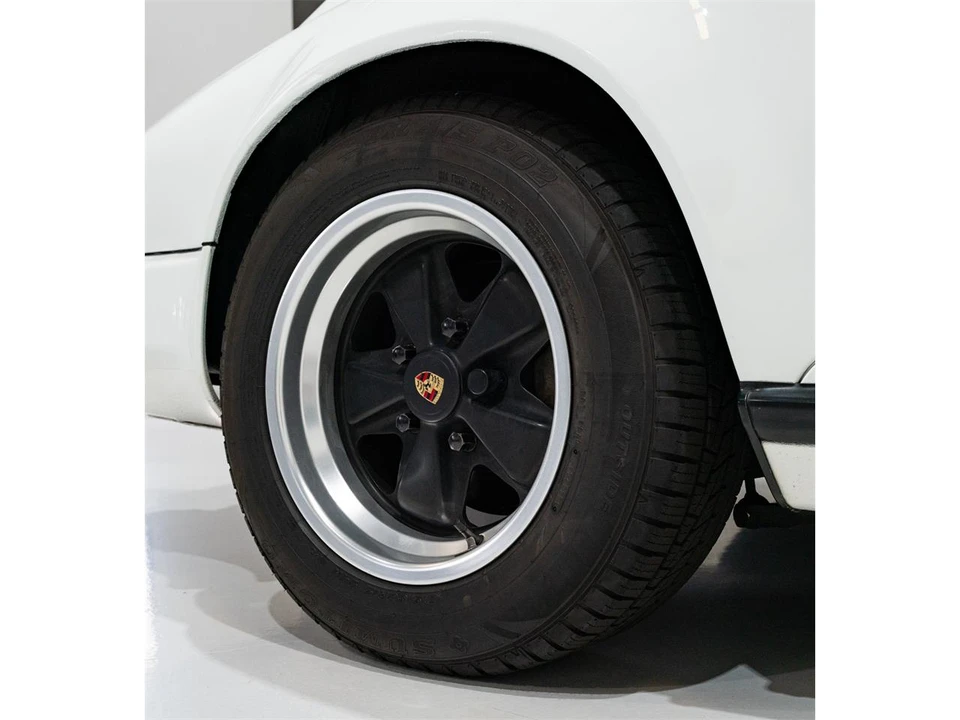 1987 Porsche 911 Carrera 3.2 - Image 17 of 31