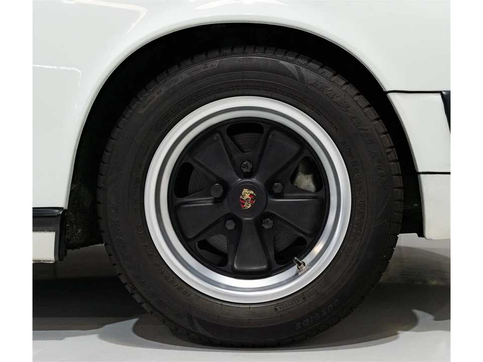 1987 Porsche 911 Carrera 3.2 - Image 18 of 31