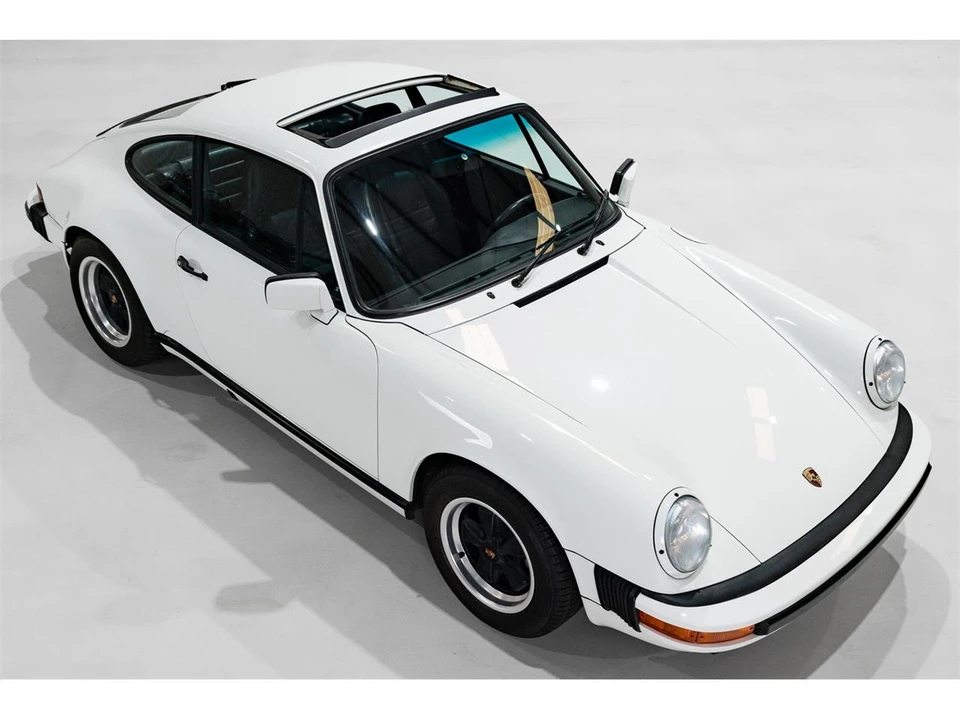 1987 Porsche 911 Carrera 3.2 - Image 25 of 31