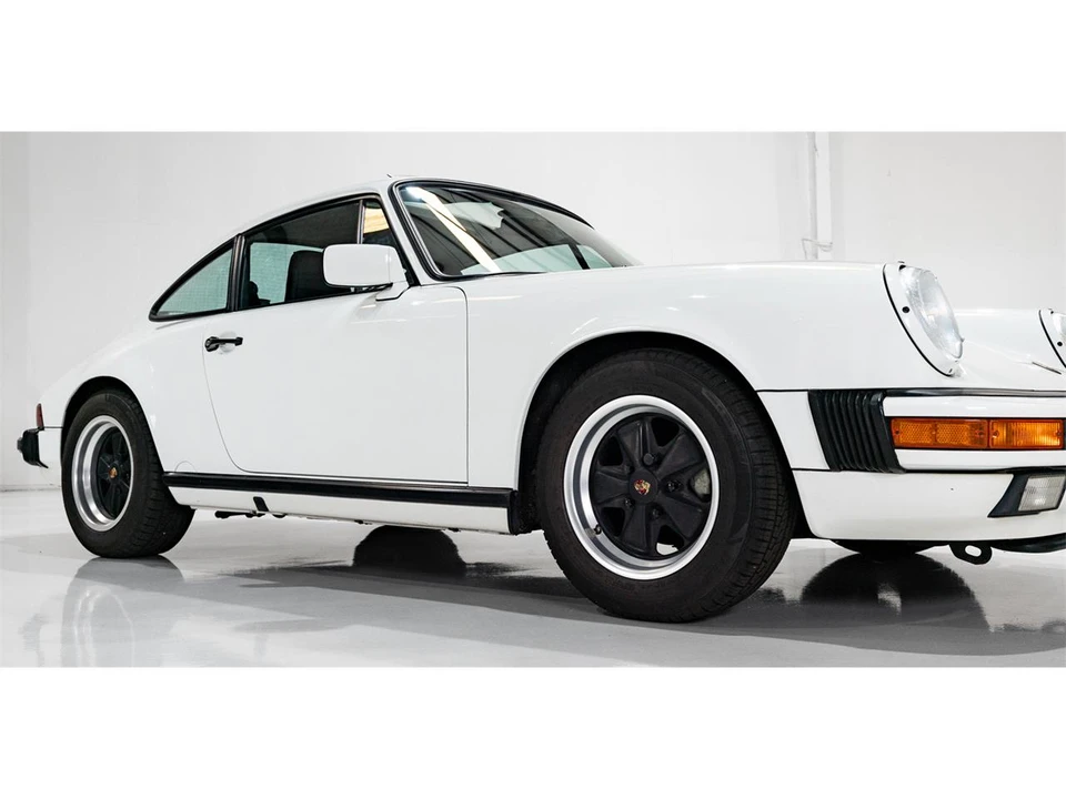 1987 Porsche 911 Carrera 3.2 - Image 28 of 31