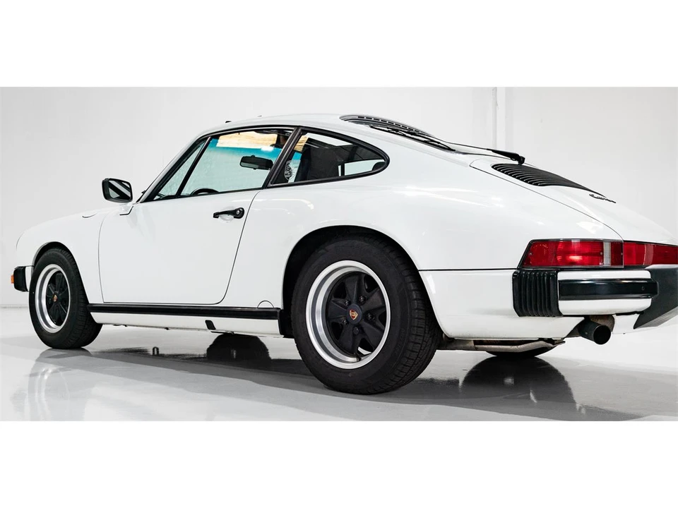 1987 Porsche 911 Carrera 3.2 - Image 29 of 31