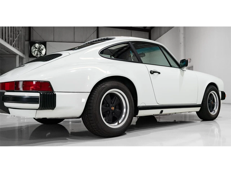 1987 Porsche 911 Carrera 3.2 - Image 30 of 31