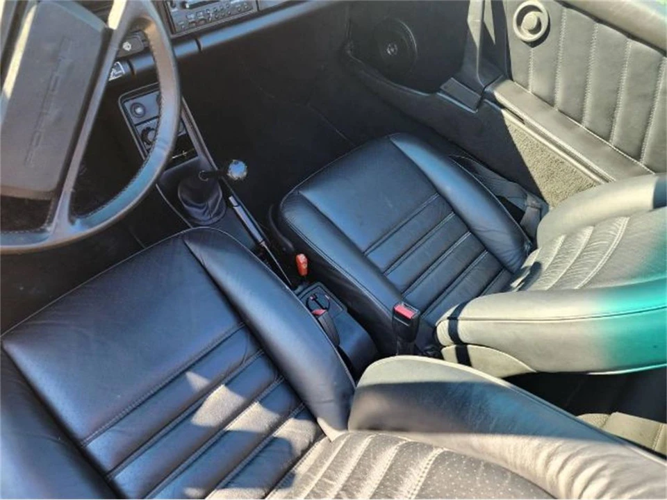 1987 Porsche 911 Carrera 3.2 - Image 16 of 24