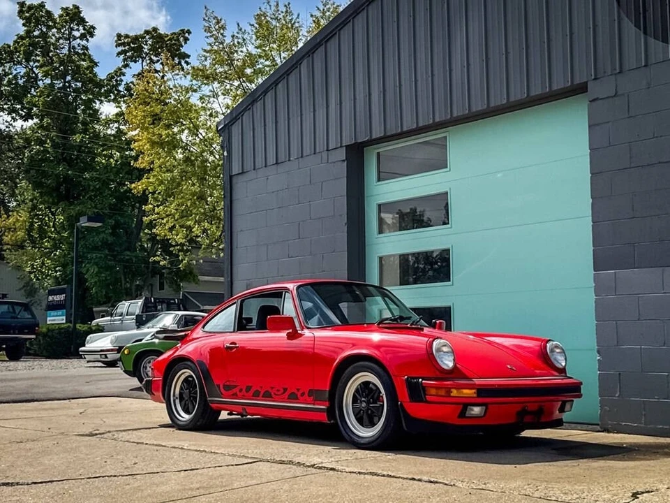 1987 Porsche 911 Carrera 3.2 - Image 13 of 21