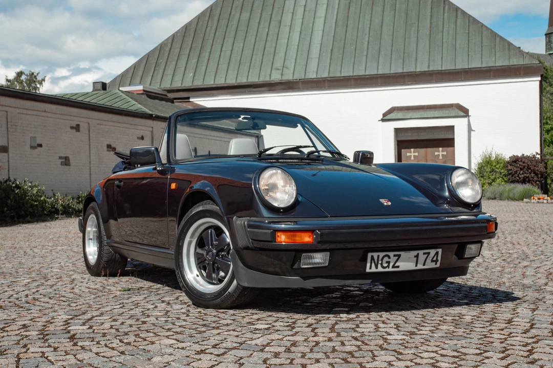 1987 Porsche 911 Carrera 3.2 - Image 10 of 31