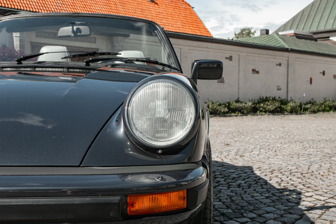 1987 Porsche 911 Carrera 3.2 - Image 12 of 31