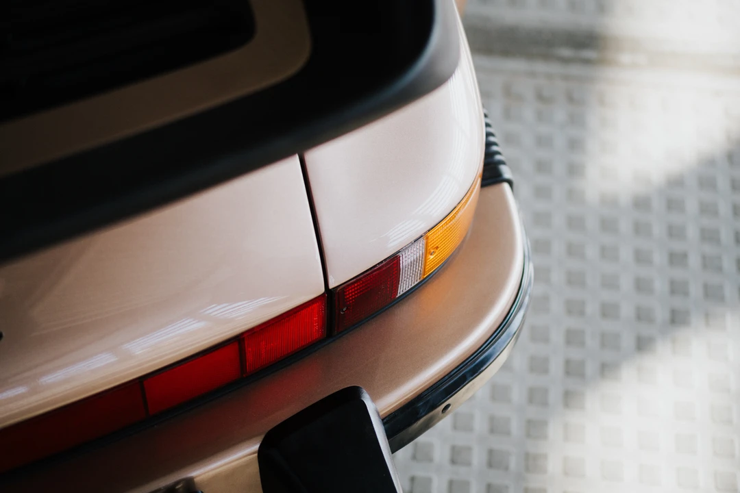 1987 Porsche 911 Carrera 3.2 - Image 27 of 31