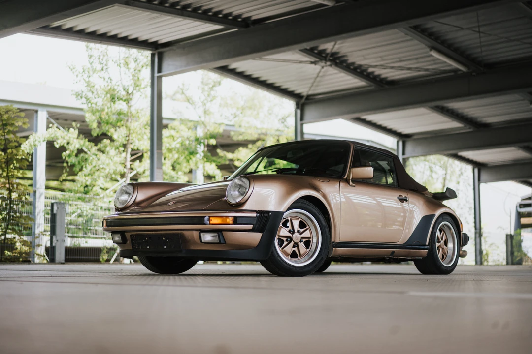 1987 Porsche 911 Carrera 3.2 - Image 2 of 31