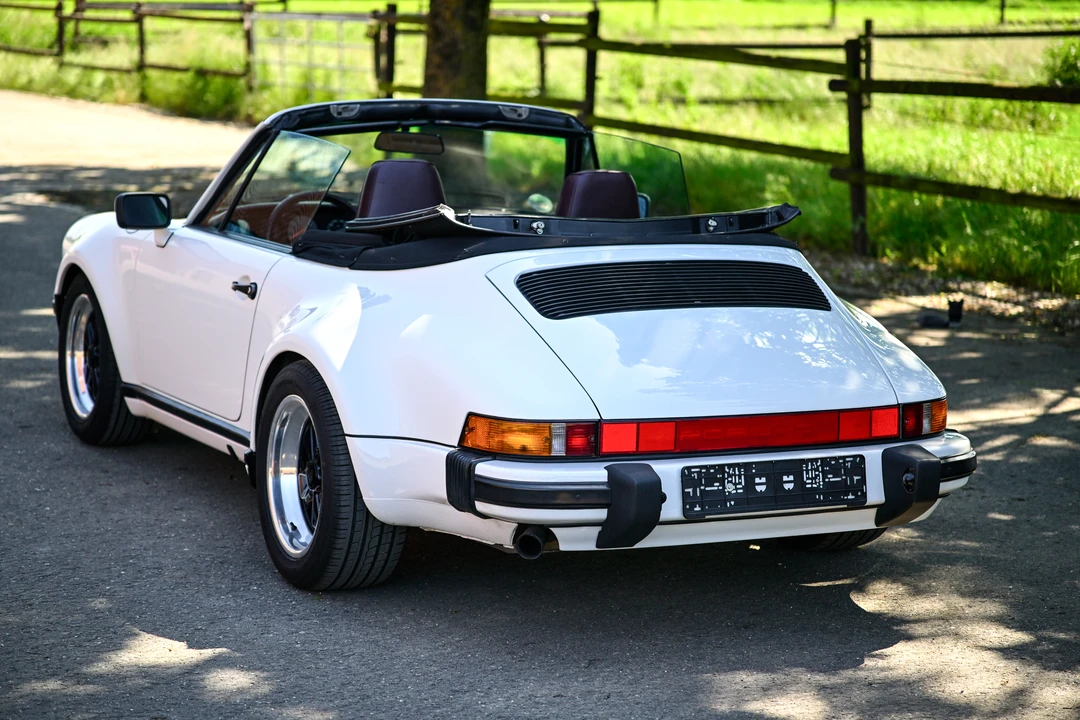 1987 Porsche 911 Carrera 3.2 - Image 5 of 31