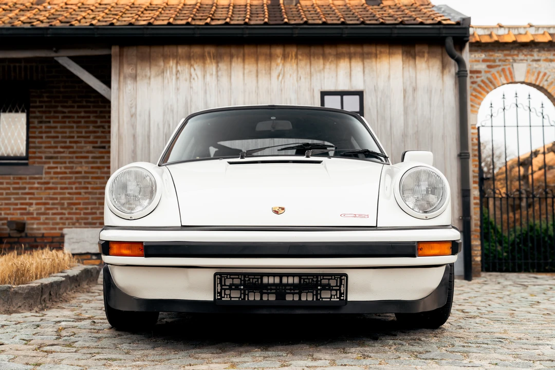 1987 Porsche 911 Carrera 3.2 - Image 2 of 31