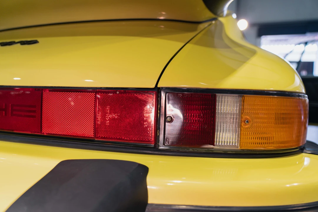 1987 Porsche 911 Carrera 3.2 - Image 23 of 31