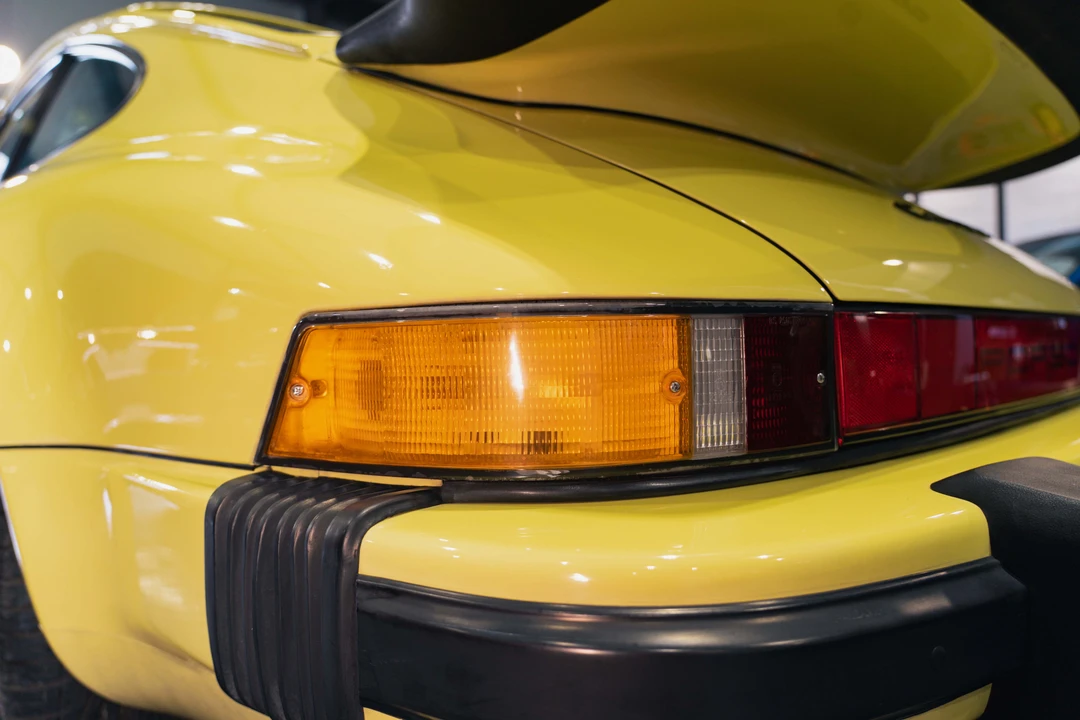 1987 Porsche 911 Carrera 3.2 - Image 25 of 31