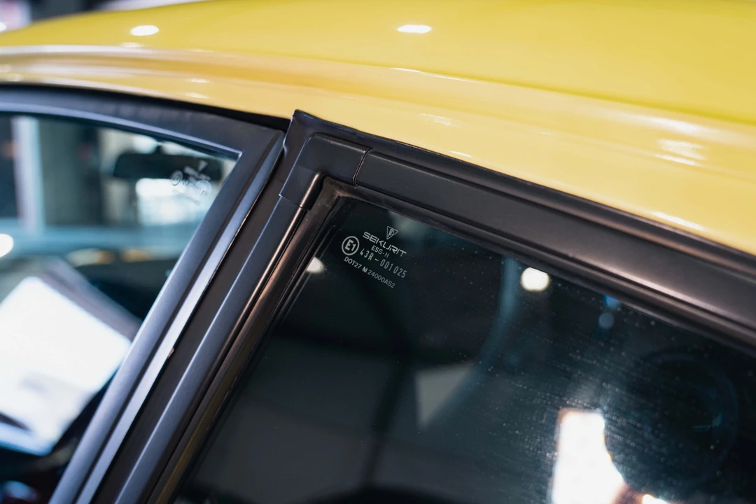 1987 Porsche 911 Carrera 3.2 - Image 27 of 31