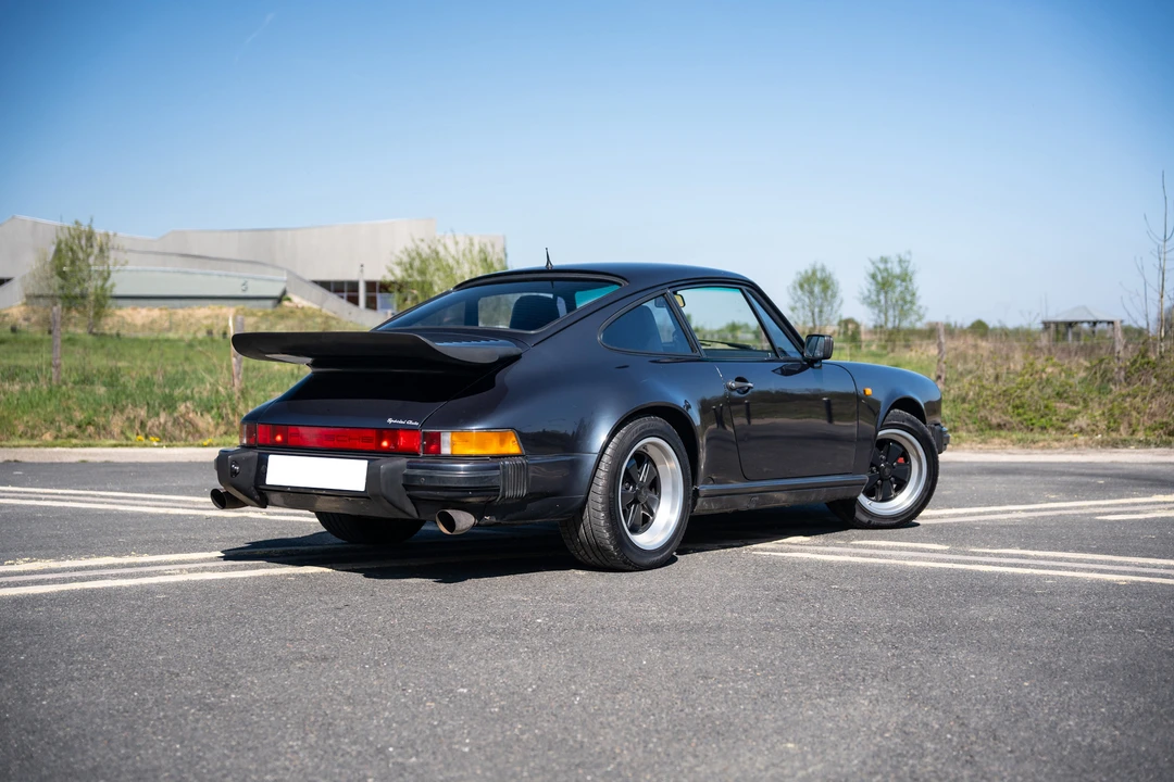 1987 Porsche 911 Carrera 3.2 - Image 5 of 31