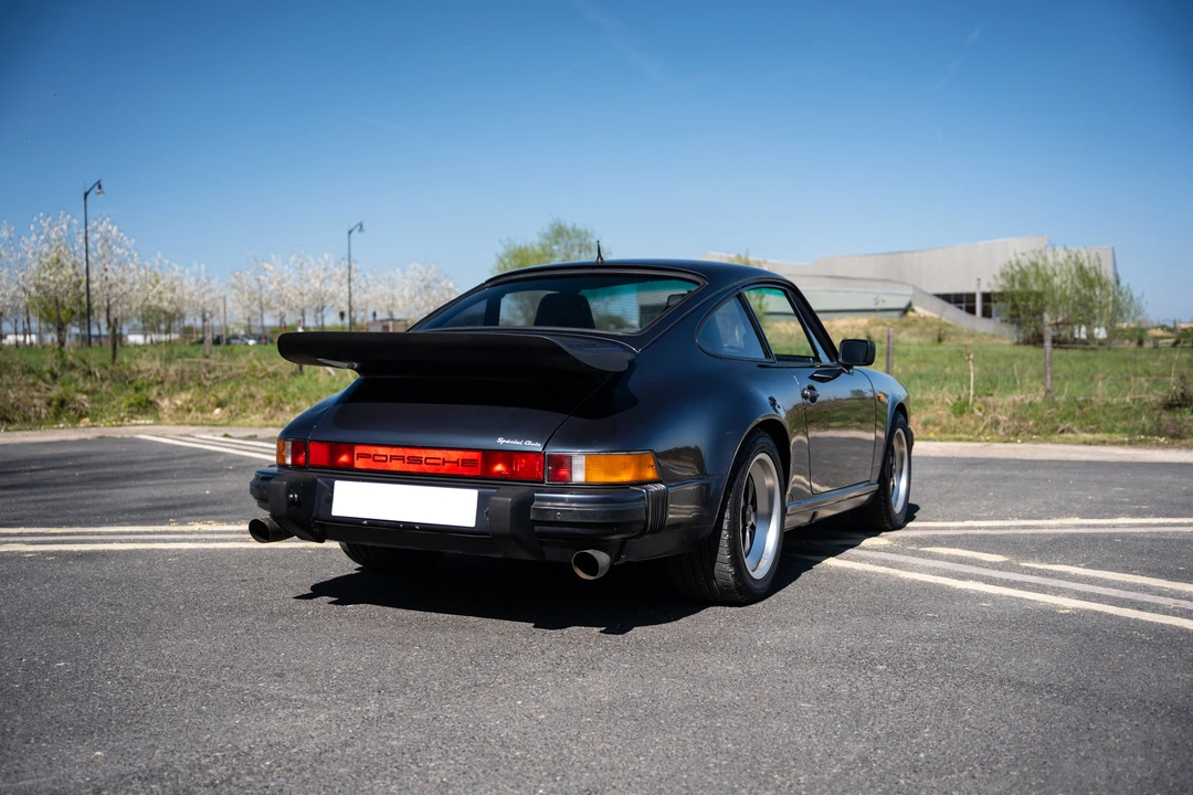 1987 Porsche 911 Carrera 3.2 - Image 15 of 31