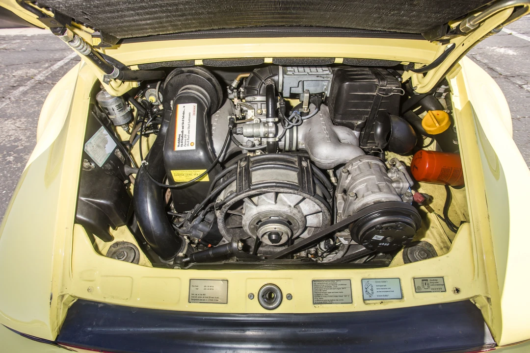 1987 Porsche 911 Carrera 3.2 - Image 12 of 31