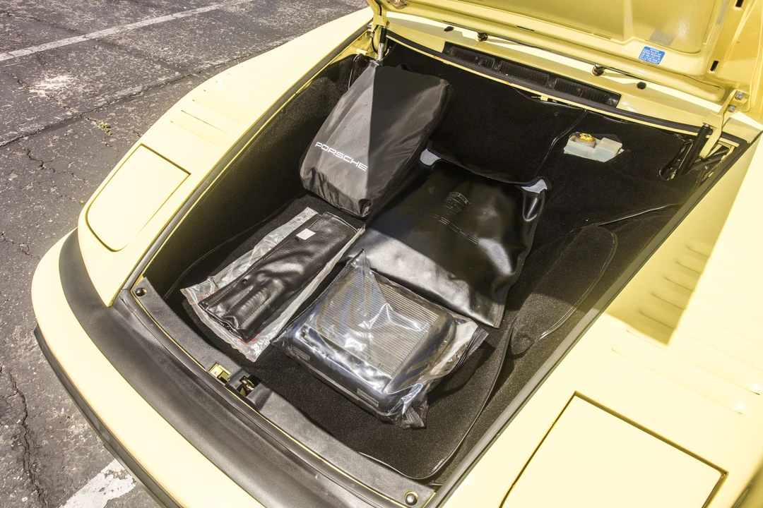 1987 Porsche 911 Carrera 3.2 - Image 9 of 31