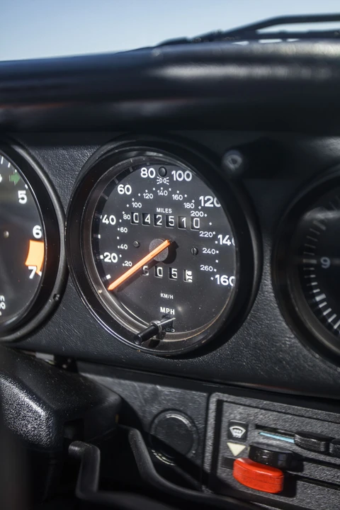 1987 Porsche 911 Carrera 3.2 - Image 27 of 31
