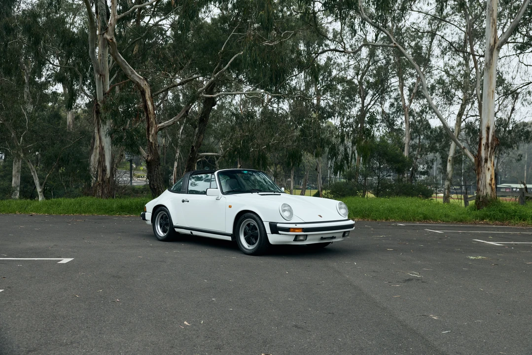 1987 Porsche 911 Carrera 3.2 - Image 9 of 31
