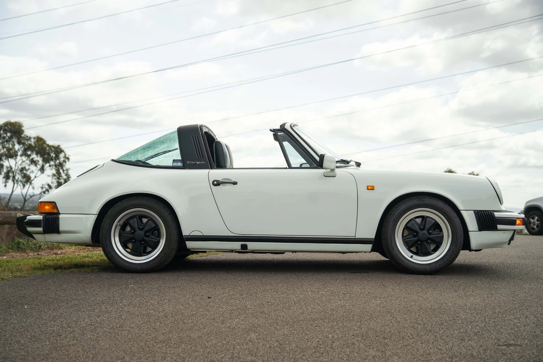 1987 Porsche 911 Carrera 3.2 - Image 4 of 31