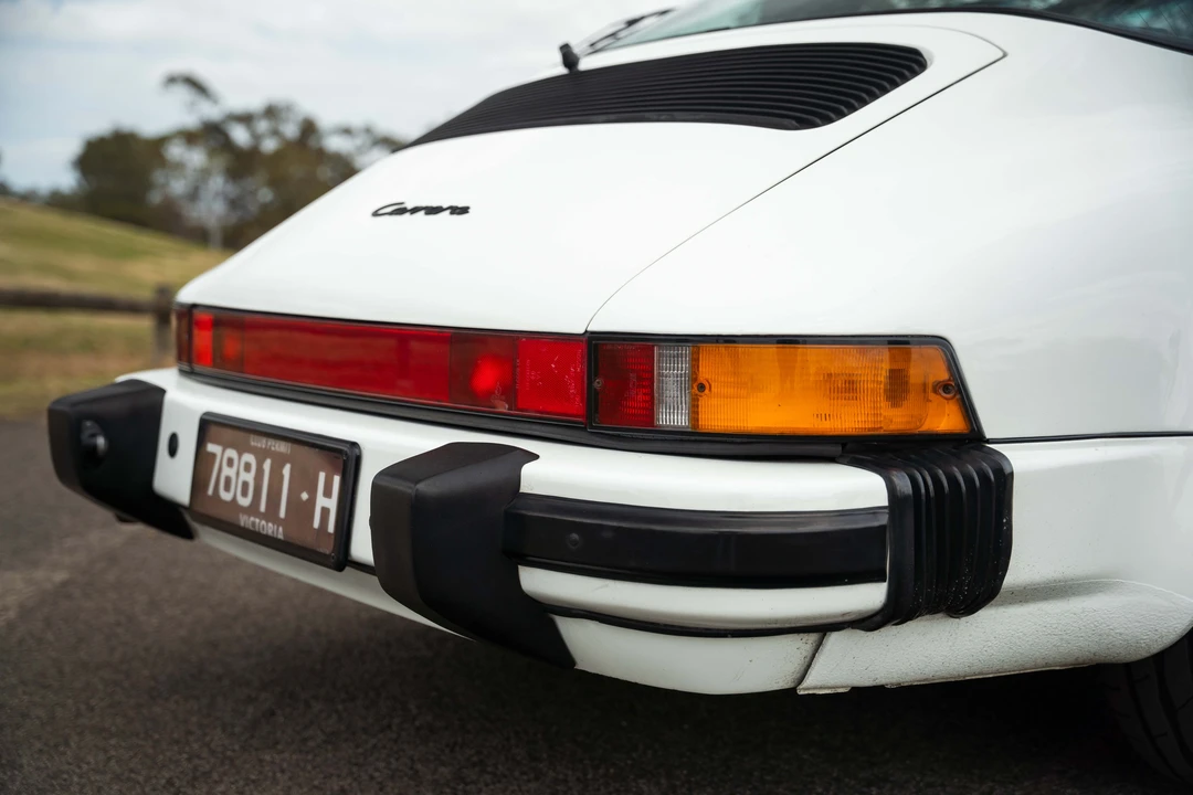 1987 Porsche 911 Carrera 3.2 - Image 14 of 31