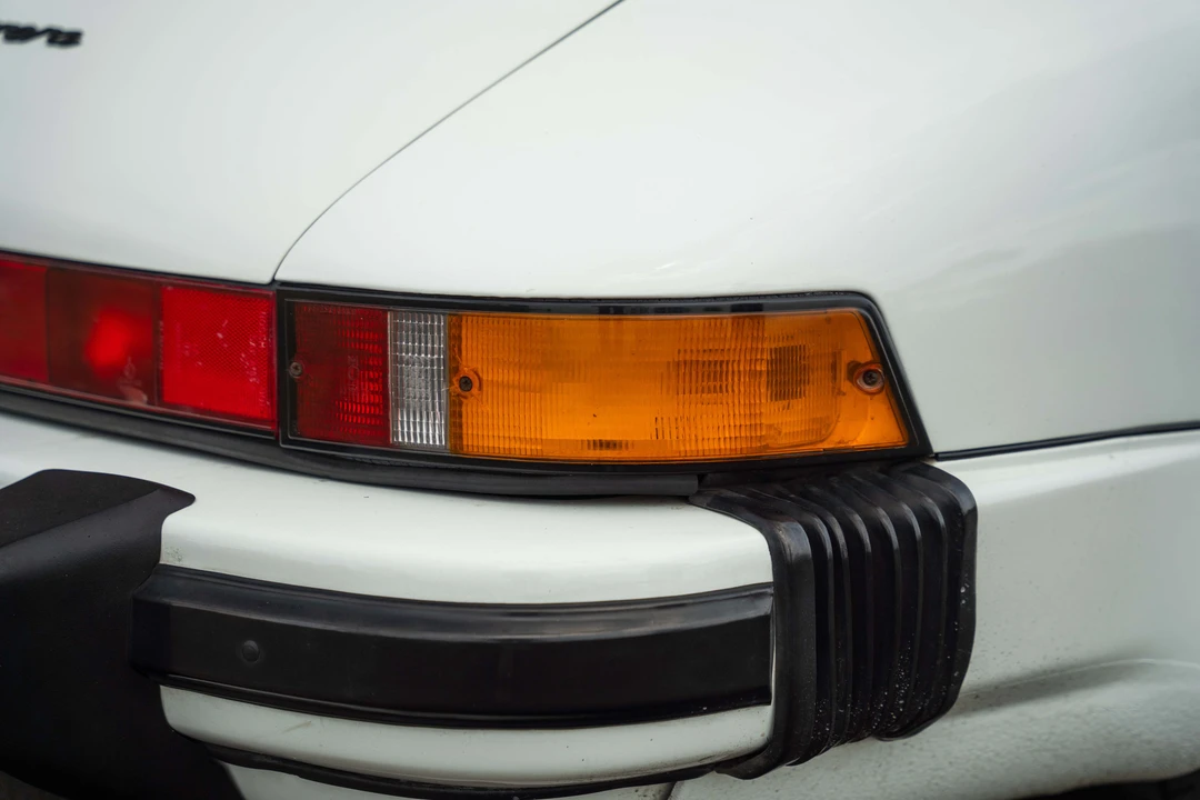1987 Porsche 911 Carrera 3.2 - Image 15 of 31