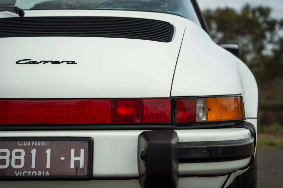 1987 Porsche 911 Carrera 3.2 - Image 16 of 31