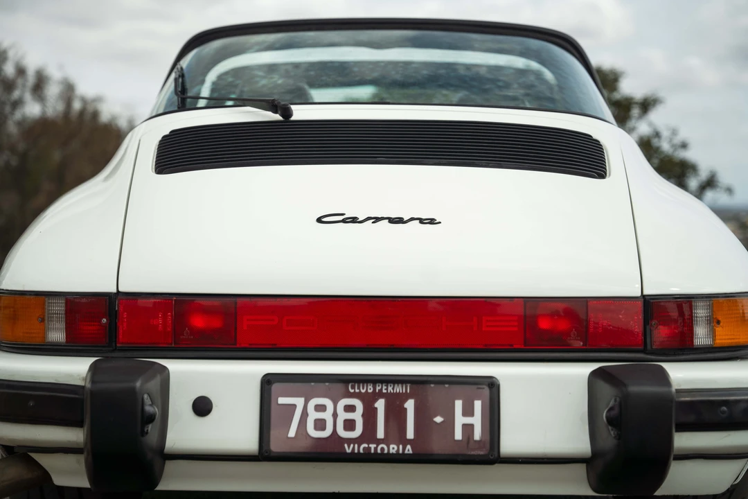 1987 Porsche 911 Carrera 3.2 - Image 18 of 31