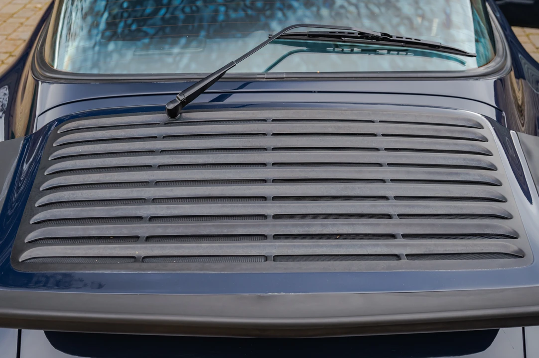 1987 Porsche 911 Carrera 3.2 - Image 13 of 31
