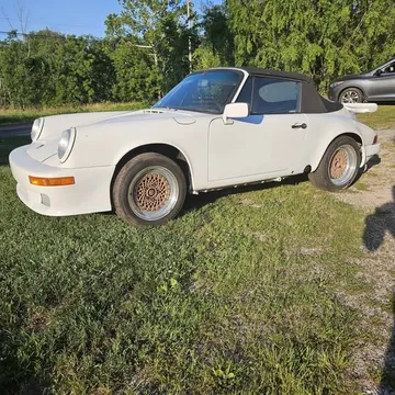 1987 Porsche 911 Carrera Cabriolet 2D