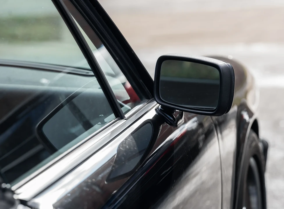 1987 Porsche 911 Carrera 3.2 - Image 25 of 31
