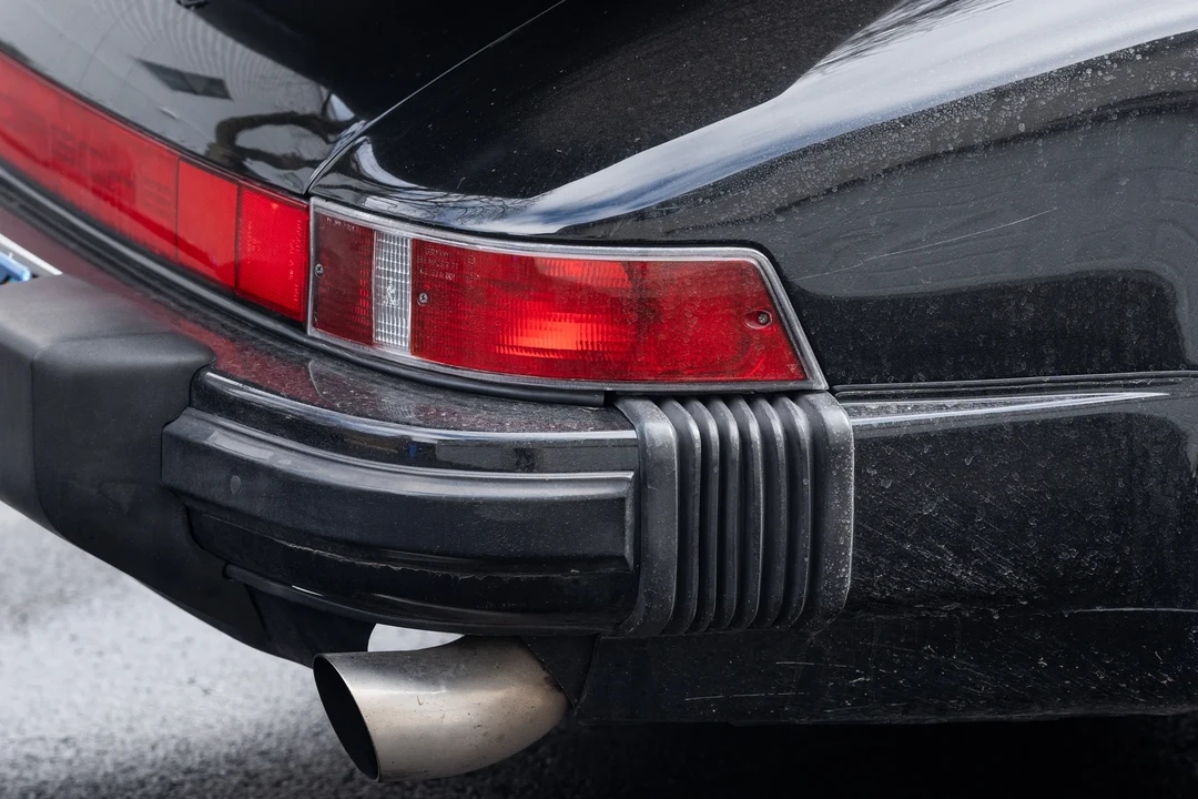 1987 Porsche 911 Carrera 3.2 - Image 17 of 31