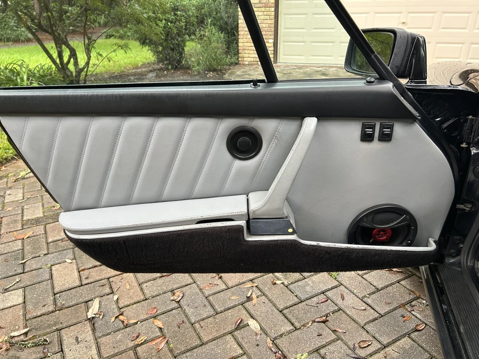 1987 Porsche 911 Carrera 3.2 - Image 27 of 31