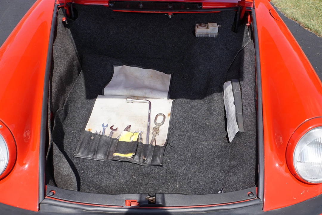 1987 Porsche 911 Carrera 3.2 - Image 24 of 31