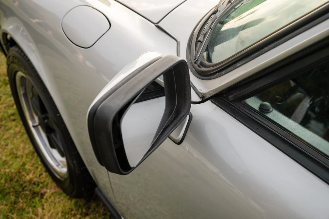 1987 Porsche 911 Carrera 3.2 - Image 18 of 31