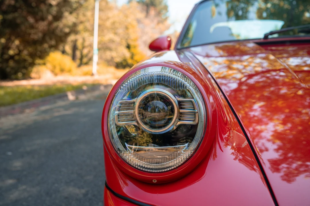 1987 Porsche 911 Carrera 3.2 - Image 25 of 31