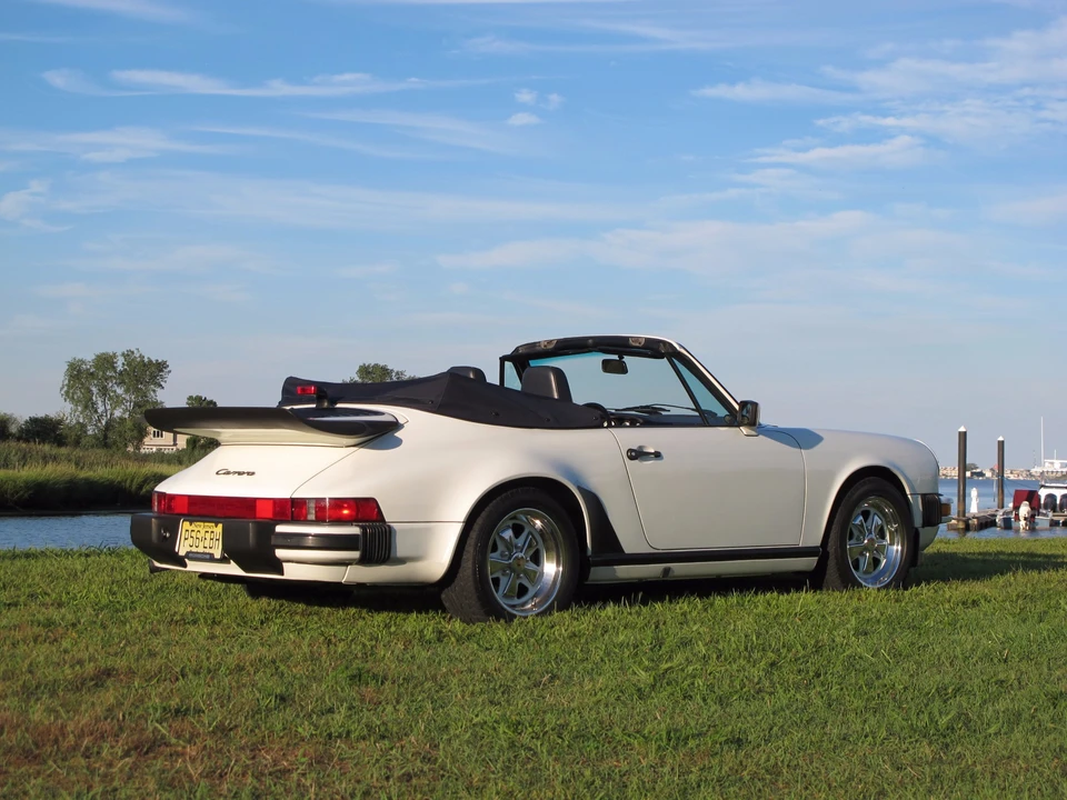1987 Porsche 911 Carrera 3.2 - Image 24 of 31