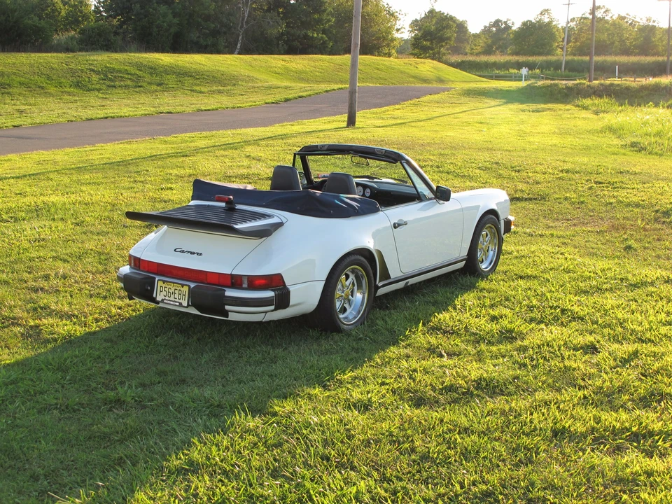 1987 Porsche 911 Carrera 3.2 - Image 7 of 31